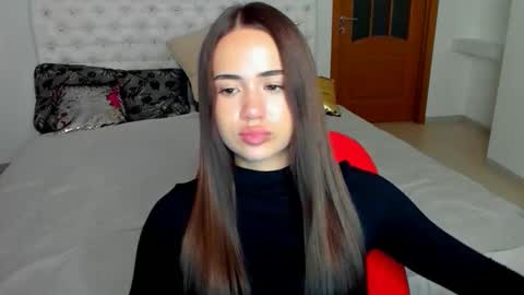 Snapshot of mmm_bananaa_ chatting on October 24, 2025, 7:10 pm Beata online show from October 24, 2025, 7:10 pm