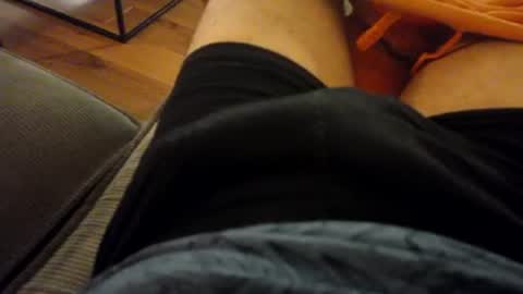 mmmm4950 online show from June 17, 2026, 9:38 pm