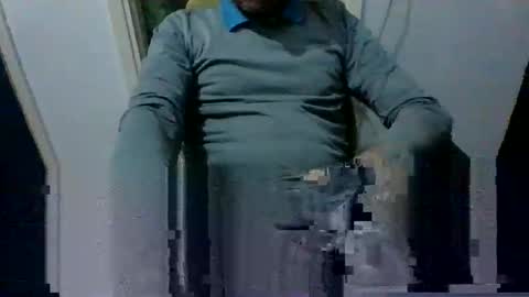 mmpempis81 online show from October 14, 2025, 6:20 pm