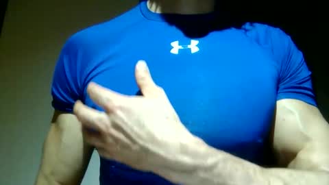 Snapshot of mmuscularman chatting on February 20, 2026, 7:21 am mmuscularman online show from February 20, 2026, 7:21 am