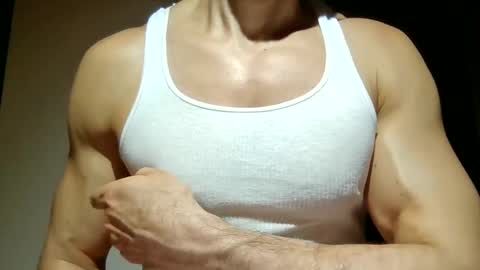 Snapshot of mmuscularman chatting on February 21, 2026, 7:20 am mmuscularman online show from February 21, 2026, 7:20 am