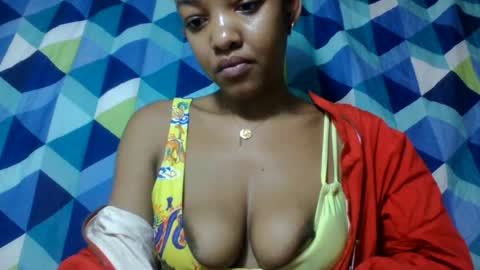 mmyriame online show from July 15, 2026, 3:45 am