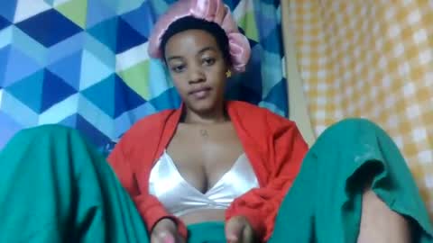 mmyriame online show from July 23, 2026, 9:57 pm