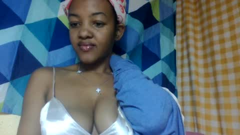 mmyriame online show from July 28, 2026, 2:13 pm