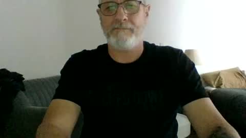 Snapshot of moamale chatting on March 20, 2026, 3:11 am moamale online show from March 20, 2026, 3:11 am