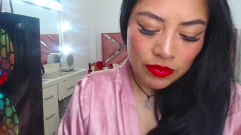 Catalina online show from November 11, 2025, 5:18 am