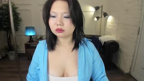 Snapshot of moana_light chatting on October 2, 2025, 2:07 am hey meet with me online show from October 2, 2025, 2:07 am