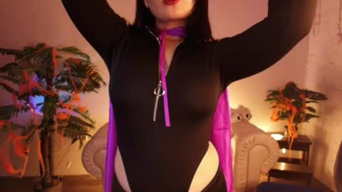 Snapshot of moana_light chatting on October 29, 2025, 2:58 am hey meet with me online show from October 29, 2025, 2:58 am