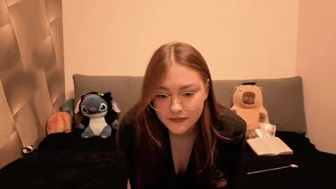 Alyaska online show from April 27, 2026, 9:13 pm