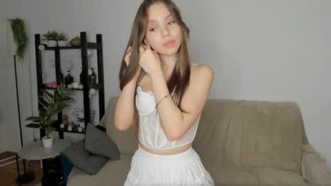 CandyStacy online show from October 19, 2025, 2:07 pm