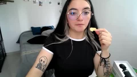 Sam online show from October 29, 2025, 4:31 pm