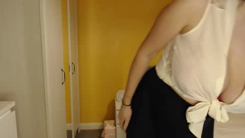 Snapshot of mockingjay3001 chatting on October 29, 2025, 5:25 pm Mockingjay3001 online show from October 29, 2025, 5:25 pm