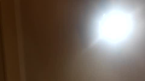 Snapshot of modelo_web18 chatting on March 11, 2025, 3:45 pm camilo online show from March 11, 2025, 3:45 pm