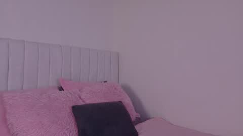 Snapshot of modelross07 chatting on February 26, 2026, 7:57 pm zoe ross online show from February 26, 2026, 7:57 pm