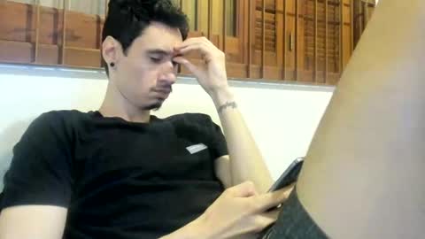 DigBreed online show from December 25, 2024, 11:53 pm