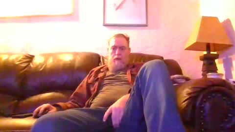moeblick online show from December 2, 2024, 1:03 am