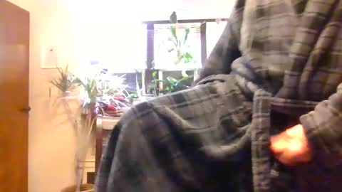 moeblick online show from December 4, 2024, 12:36 pm