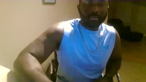 Snapshot of moed1987 chatting on June 3, 2026, 5:54 am Carluv99 online show from June 3, 2026, 5:54 am