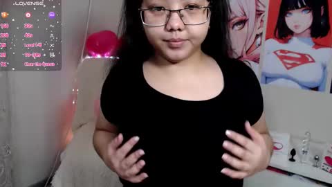 Molly online show from February 18, 2025, 3:53 am