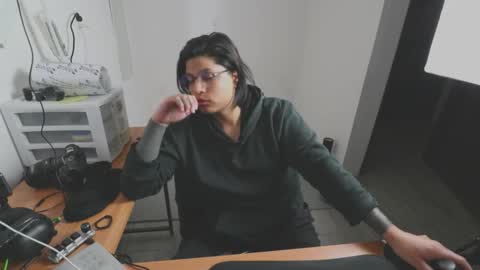 Snapshot of moira_core chatting on January 9, 2026, 6:05 am moira_core online show from January 9, 2026, 6:05 am