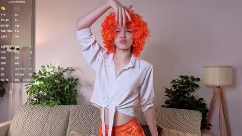 Laura online show from November 28, 2025, 11:02 am