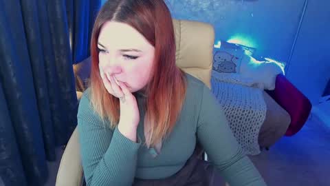 Snapshot of molinmoon chatting on January 12, 2025, 6:49 am Rosa online show from January 12, 2025, 6:49 am