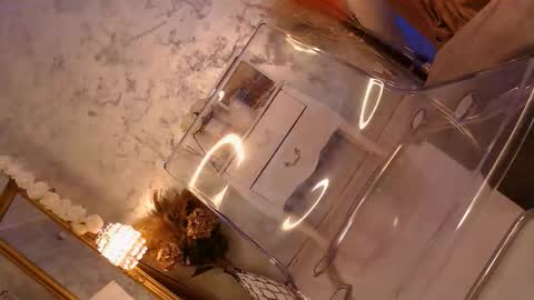 Moly online show from November 29, 2025, 6:27 am