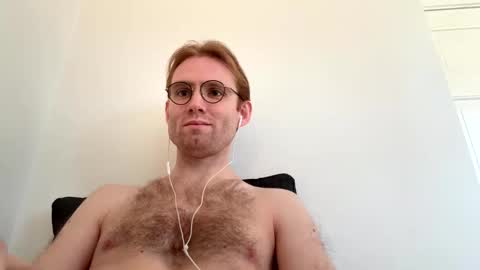 molliter online show from September 19, 2025, 12:50 pm