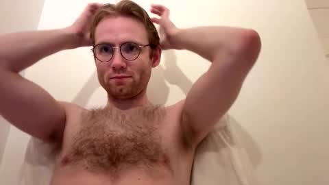 Snapshot of molliter chatting on May 24, 2026, 2:27 am molliter online show from May 24, 2026, 2:27 am
