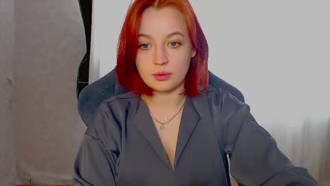 Molly online show from May 5, 2026, 3:14 am
