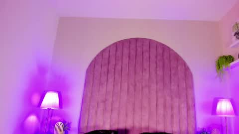 Molly Jackson online show from December 12, 2024, 12:01 pm