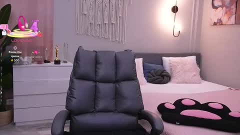 Molly online show from November 5, 2025, 1:16 am