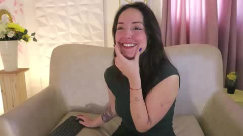   MOLLY   online show from March 3, 2025, 8:00 pm