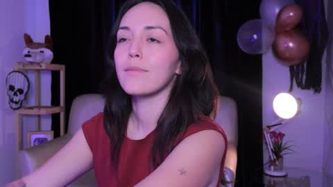   MOLLY   online show from October 27, 2025, 3:27 pm