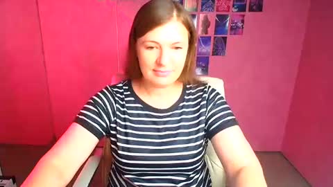 Snapshot of molly_mis chatting on June 30, 2026, 11:44 am Molly online show from June 30, 2026, 11:44 am