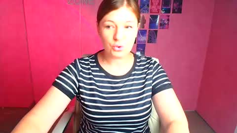 Snapshot of molly_mis chatting on July 26, 2026, 11:50 am Molly online show from July 26, 2026, 11:50 am