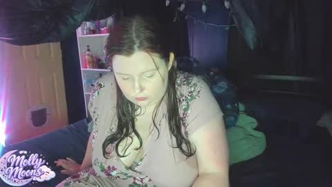 molly_moons online show from January 12, 2026, 9:53 pm