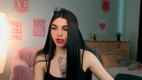Molly online show from May 15, 2026, 4:30 am