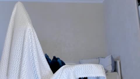 Molly online show from February 15, 2025, 6:12 am