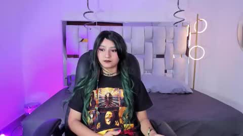 molly_sweetlove online show from September 23, 2025, 7:39 pm