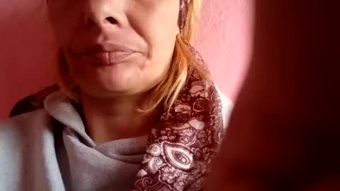 Snapshot of molly_tanya chatting on January 4, 2025, 11:11 am Tanya online show from January 4, 2025, 11:11 am