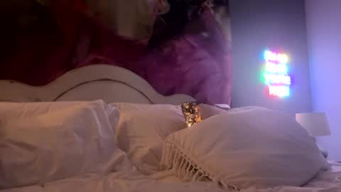 Snapshot of molly_theslut chatting on September 25, 2025, 12:20 pm molly_theslut online show from September 25, 2025, 12:20 pm