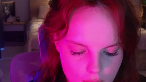 Molly online show from June 5, 2026, 2:07 am