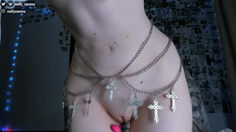 Snapshot of mollycemma chatting on February 3, 2025, 3:17 pm Molly online show from February 3, 2025, 3:17 pm