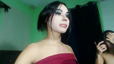 mollycoin18 online show from October 26, 2025, 1:06 pm