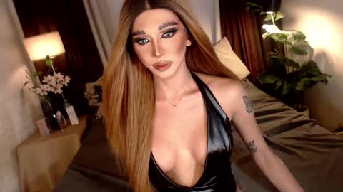 Molly online show from October 26, 2025, 7:47 am