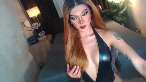 Molly online show from November 16, 2025, 1:55 am