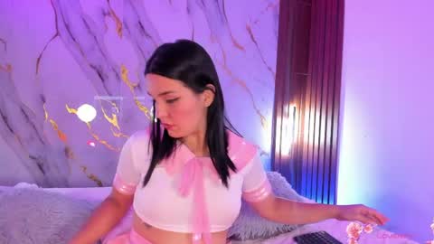 Snapshot of mollylewis18 chatting on May 17, 2026, 12:41 am New girl Emily Valentina Michelle online show from May 17, 2026, 12:41 am