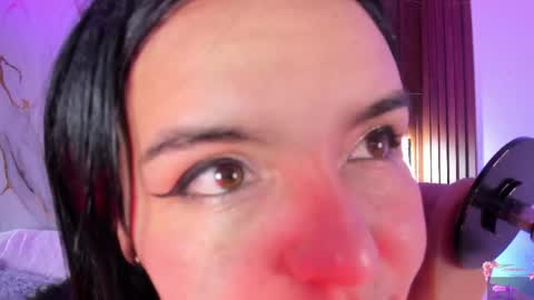 Snapshot of mollylewis18 chatting on May 28, 2026, 3:48 am New girl Emily Valentina Michelle online show from May 28, 2026, 3:48 am