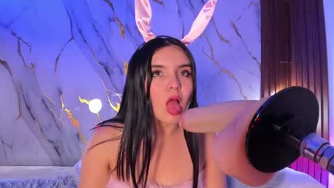 Snapshot of mollylewis18 chatting on June 16, 2026, 11:51 pm New girl Emily Valentina Michelle online show from June 16, 2026, 11:51 pm